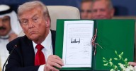 Trump attends Israel-Hamas peace signing in Egypt