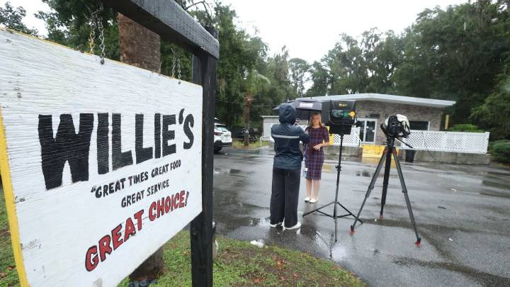 3 men, 1 woman identified as dead after weekend bar shooting in South Carolina