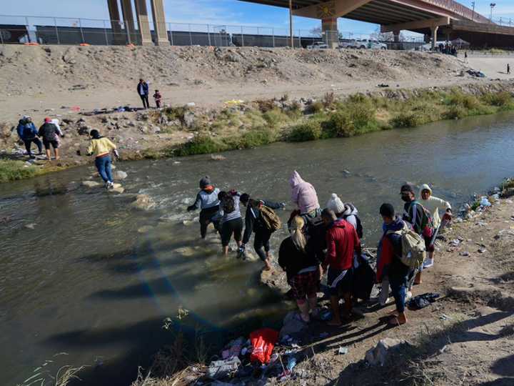 Advierte Consulado: multa de 5 mil dólares a quienes crucen sin permiso
