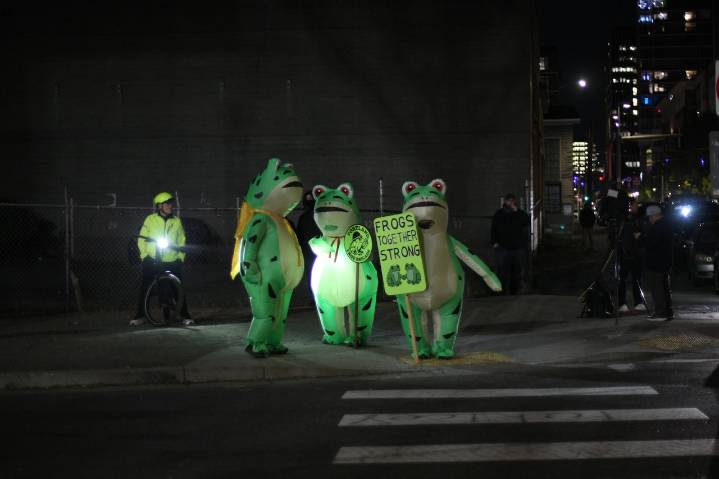 Troops to Portland still on hold, multiplying protest frogs, fact-check on Trump claims: Get caught up