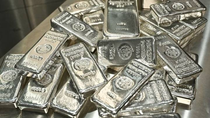 Silver at Rs 2,40,000 by end-2026! Structural bull market, not speculative, says MOFSL
