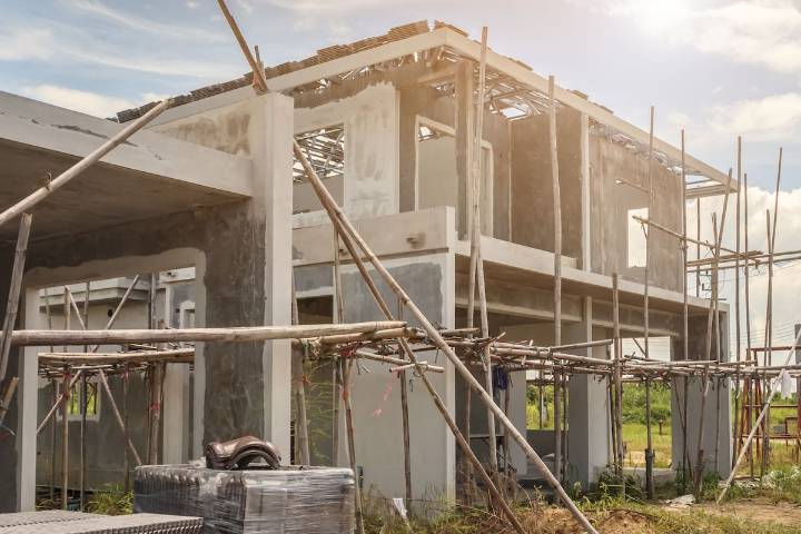 Lluvias de primavera. Cómo planificar una obra en construcción y no sufrir con el clima