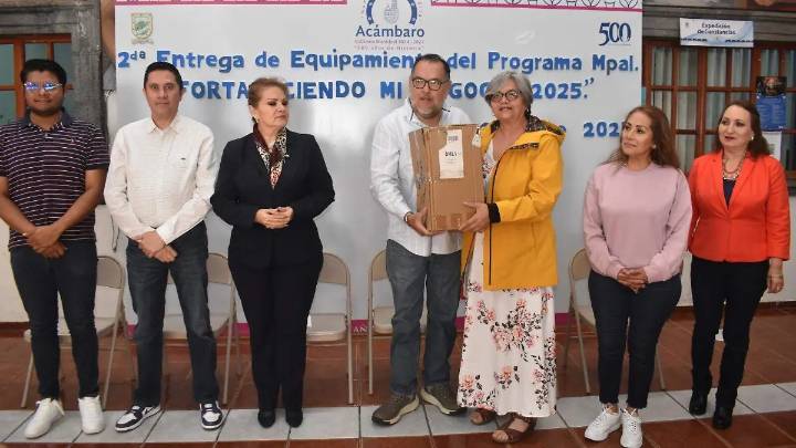 Entregan equipo para el fortalecimiento de negocios en Acámbaro