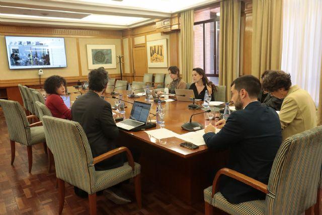 Derechos Sociales traslada a las Comunidades Autónomas las nuevas prestaciones de las personas con ELA para su implementación