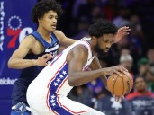 La espera terminó: Embiid volvió a las duelas de la NBA