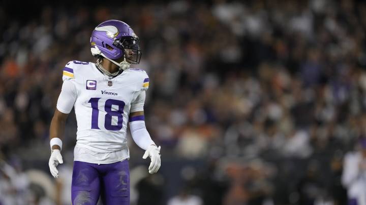 With 119 receiving yards, Justin Jefferson will be the fastest to 8,000