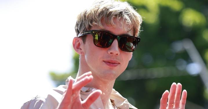 YouTube requests exemption from under 16s social media ban