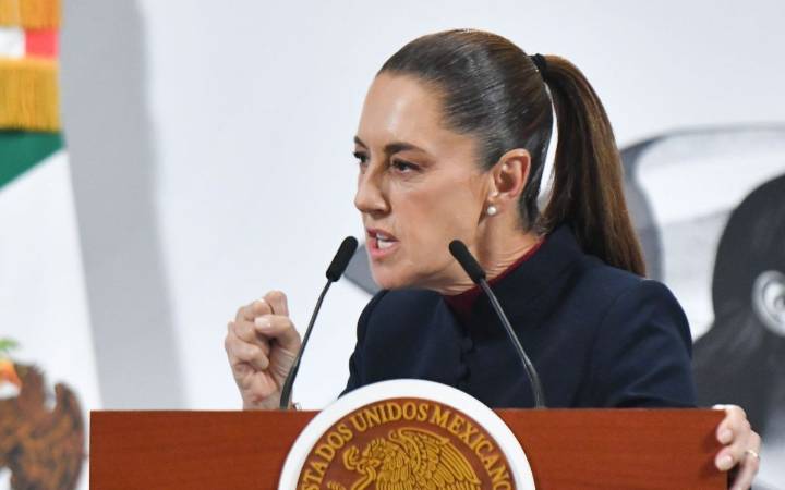 Sheinbaum respalda a gobernadores tras inundaciones; critica 'ruin' búsqueda de culpables