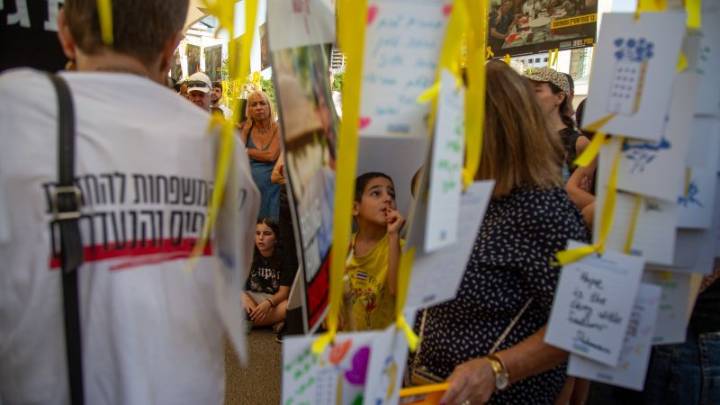 Between grief and joy, Israel awaits the return of its hostages