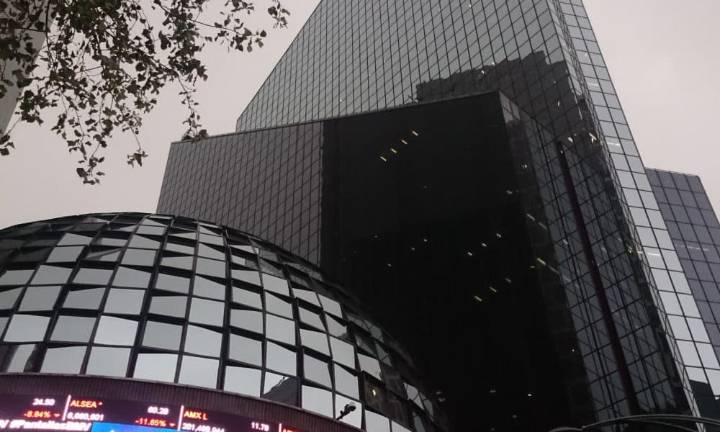 La Bolsa de México cae un 2,28 % en la semana