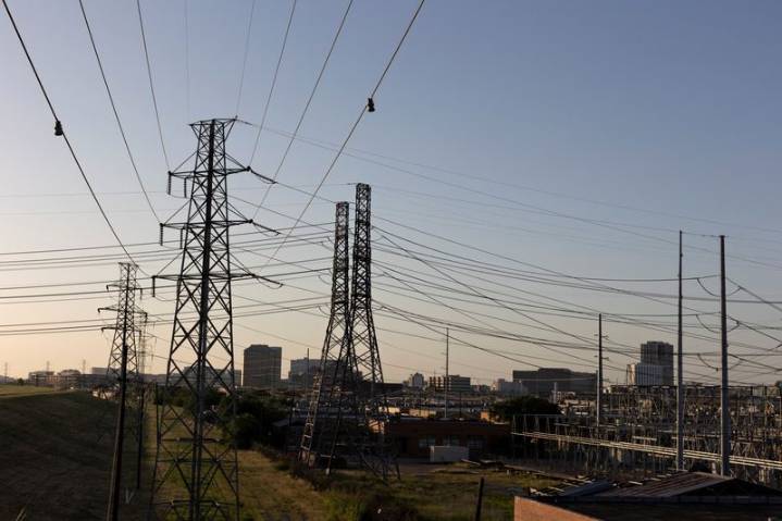 EIA expects heating US homes by electricity to cost more this winter than last year