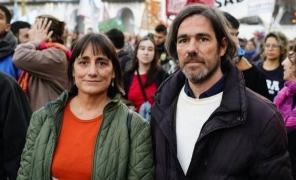 Del Caño: "El Gobierno está en franca decadencia, con mucho descrédito de parte de la gente"