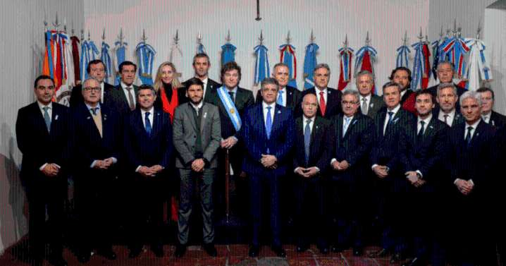 Quiénes son los gobernadores que convocó Javier Milei en Casa Rosada, tras las elecciones