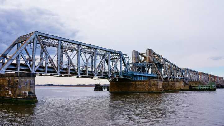 Amtrak Draws Passenger Complaints As It Boasts Progress On New Connecticut River Bridge