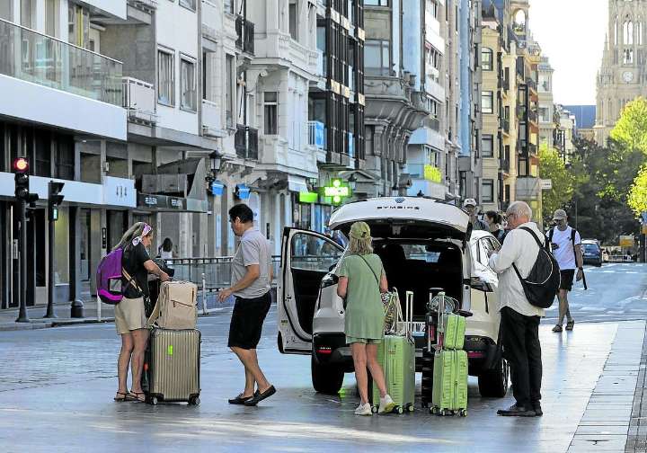El tirón del turismo que huye del calor sitúa a Donostia líder en ingresos hoteleros en verano