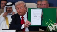 Tertulia: La paz trumpiana en Gaza, el señalamiento a Sánchez y las novedades del caso Ábalos (13/10/2025)