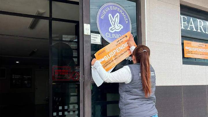 Suspenden clínica de Puebla donde murió bebé por presunta negligencia médica