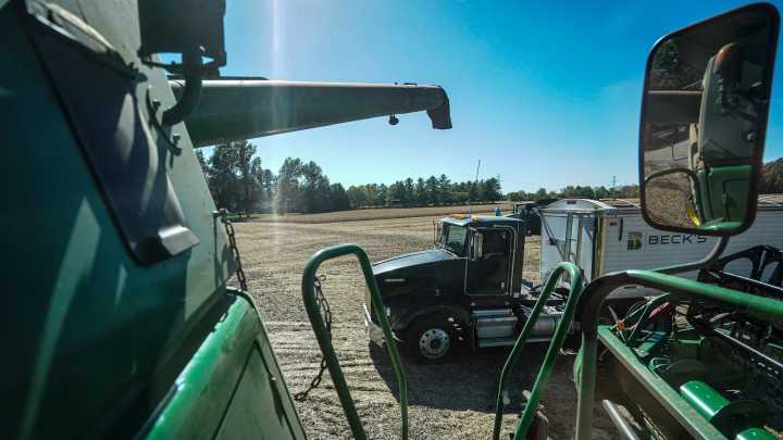 Farmers and motorists encouraged to share the road during harvest season