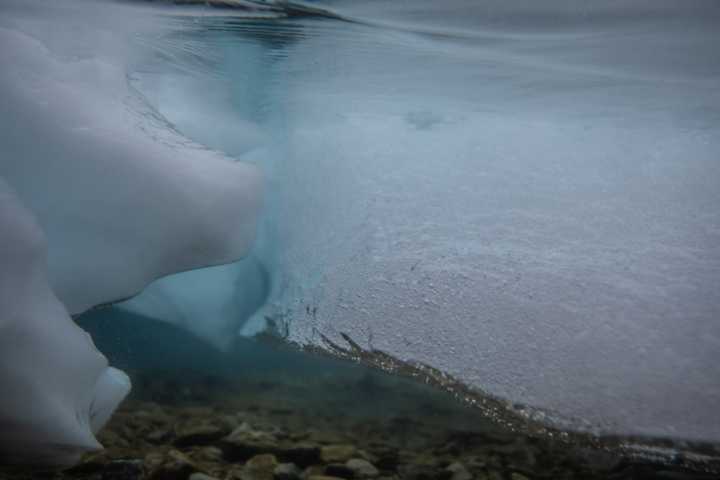 Researchers find methane leaking out of cracks in Antarctic seabed