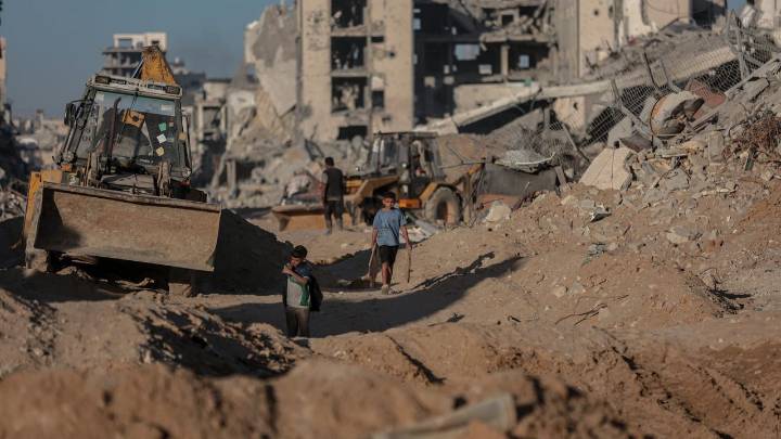Israel autoriza la entrada de especialistas para buscar los cuerpos de los 13 rehenes en Gaza