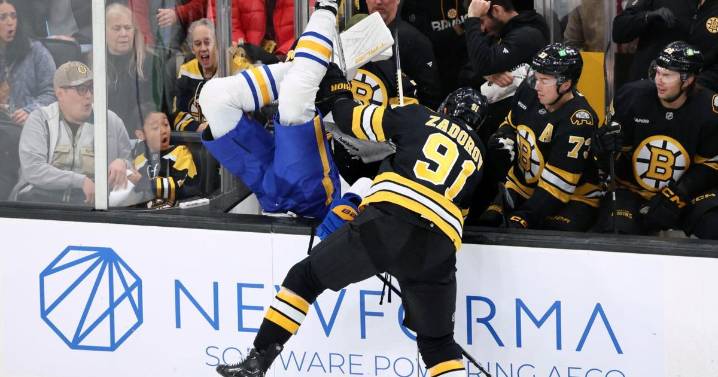 Swayman makes 22 saves, Bruins beat Sabres 3