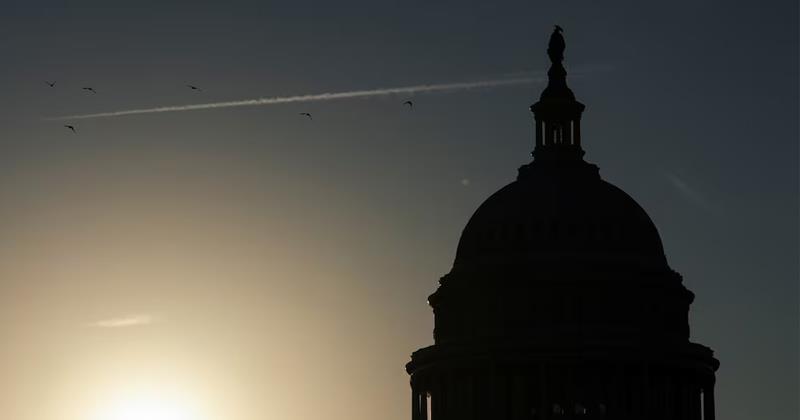 Trump to Meet Budget Director Vought as Shutdown Enters Second Day, Targets “Democrat Agencies”