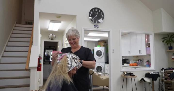 Beloved Padre Island hairstylist faces Breast Cancer with strenght and community support