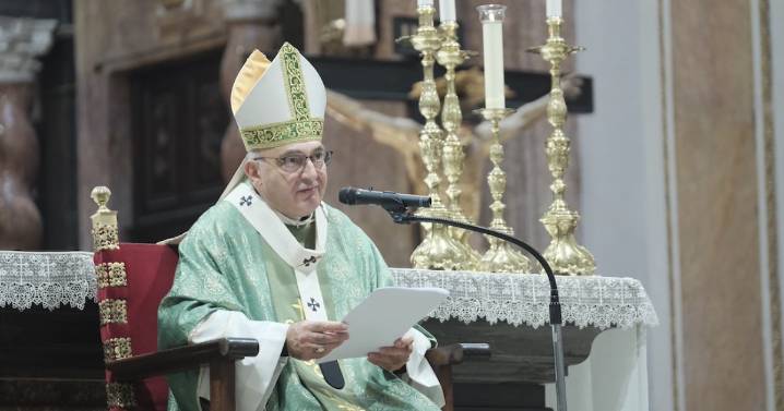 El arzobispo de Valencia, en el día del Domund: «Los misioneros entregan y gastan su vida para abrir a las personas y a los pueblos al horizonte de la esperanza»