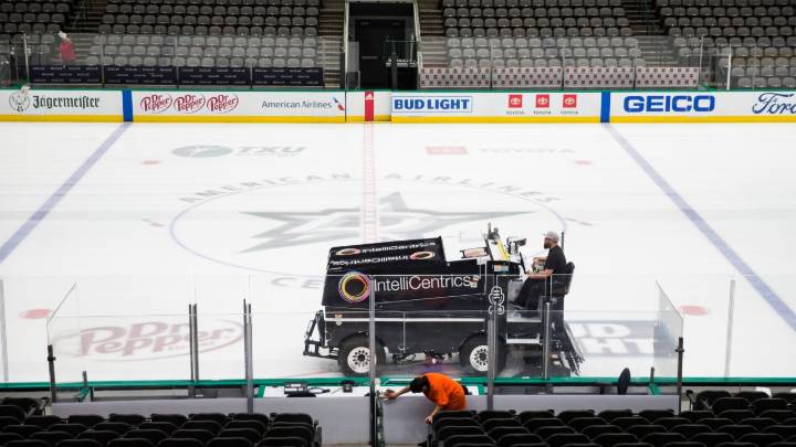 Reports: Mavericks sue Stars for breach of contract in Dallas arena dispute