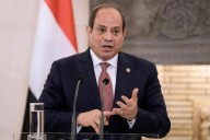 World leaders gathering in Egypt throw their weight behind the Gaza ceasefire deal