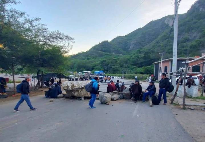 Cajamarca: ronderos bloquean carreteras y declaran paro regional indefinido