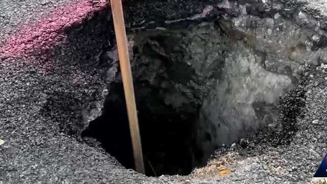 Sinkhole opens in Mid-City causing road and safety concerns
