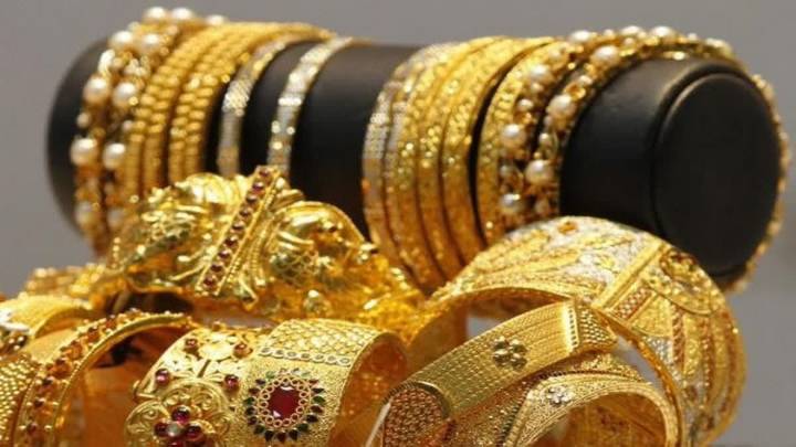 Gold Tops $4,000 For First Time As Traders Pile Into Safe Haven
