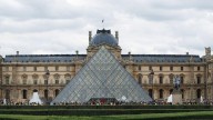 Atraco en el Museo del Louvre: el centro cierra sus puertas por "razones excepcionales" mientras se investigan los hechos