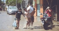 Entre señalamientos, senadores acuerdan donar una quincena para damnificados por las lluvias en México