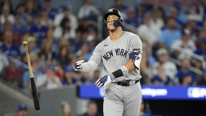 Yankees head home facing elimination after back