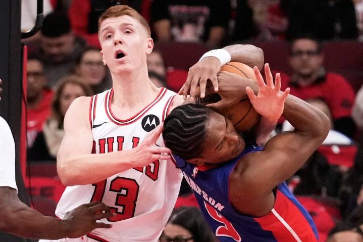 Vucevic, Buzelis, Giddey lead way, Bulls beat Pistons 115-111 after blowing big lead – Winnipeg Free Press