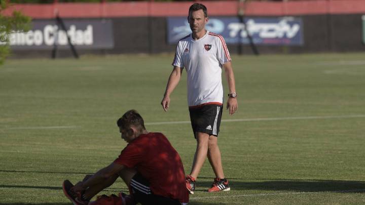 Oficial: Bernardi asume en lugar de Fabbiani y Newell's aclaró la situación del cuerpo técnico