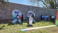 Rehabilitan barda escolar luego de que colapsara con la caída de un árbol