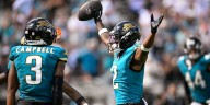 MONDAY NIGHT FOOTBALL: No more dysfunction? Surprising Jaguars seem aligned for the first time in a decade, and it shows