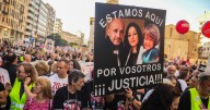 La izquierda toma las calles un año después de la dana de Valencia para señalar a Mazón pero no congrega ni a la mitad de manifestantes