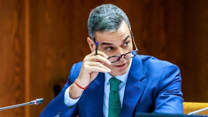 Y Sánchez estrenó gafas, por Jordi Juan