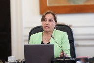 Nadie responde en domicilio de la expresidenta Dina Boluarte en Surquillo