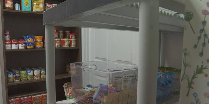 ‘I’m affected as well:’ Midlands businesses providing food aid as SNAP benefits set to halt