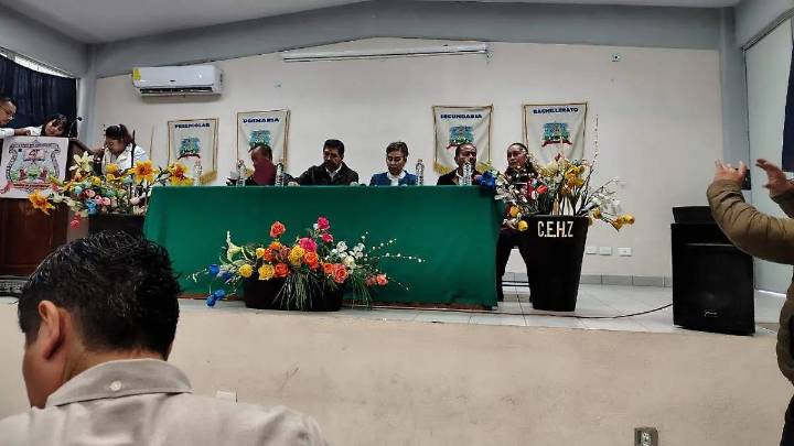 Mantendrá Xochitlán sus trámites en CORDE de Zacapoaxtla tras gestiones del magisterio