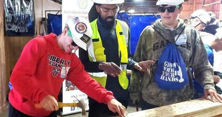 Carpenters’ union ‘nails it’ with focus on hiring local labor