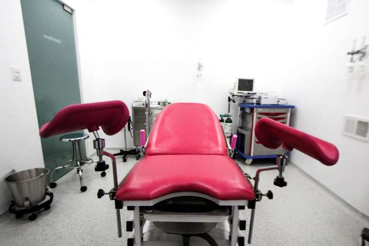 Clínica de aborto y salud sexual en Maine cierra por anulación de financiamiento de Trump