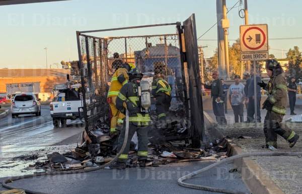 ¡Se incendia remolque en plena Sacramento!