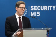 MI5 chief ‘frustrated’ by China spy case as No 10 defends Starmer’s approach