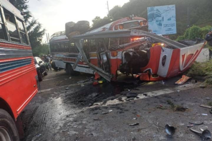 Accidente de bus en Guatemala dejó cerca de 40 heridos